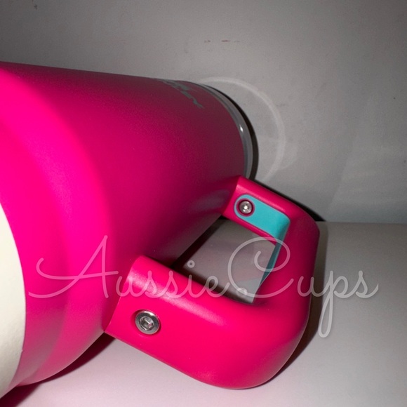 Stanley Passion Pink 30 oz Quencher Tumbler, Hot Pink & Turquoise, Minor Flaws - Picture 13 of 15